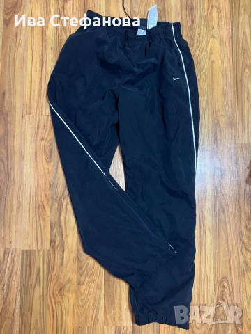Уникален оригинален спортен черен панталон долнище Nike Найк класически модел дишаща материя, снимка 2 - Панталони - 51700506