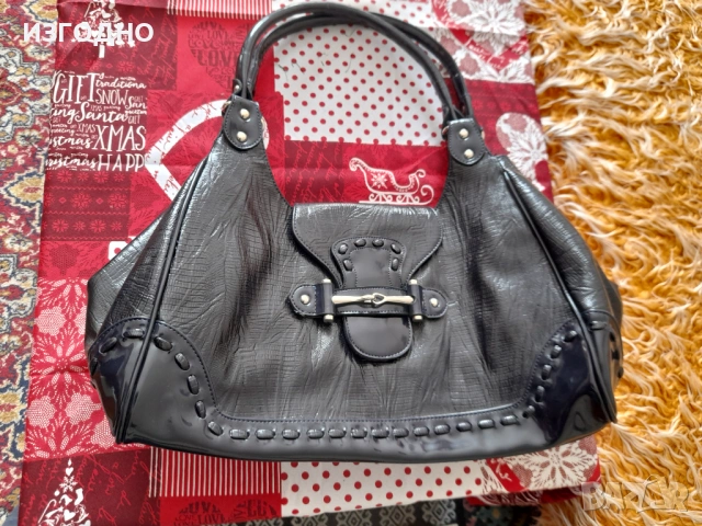 7€ ХУБАВА НЕПОЛЗВАНА ДАМСКА ЧАНТА, снимка 2 - Чанти - 53766402