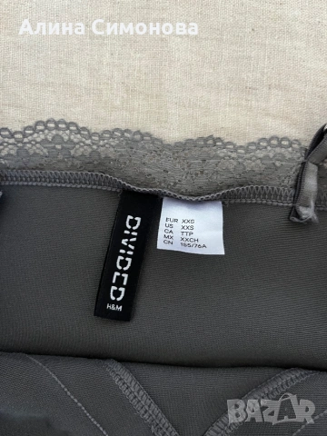 Сив сатенен топ H&M XXS с дантела🤍, снимка 4 - Корсети, бюстиета, топове - 53600090