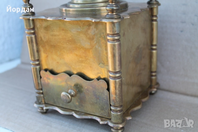 Мелница за кафе от месинг, снимка 4 - Антикварни и старинни предмети - 51795724