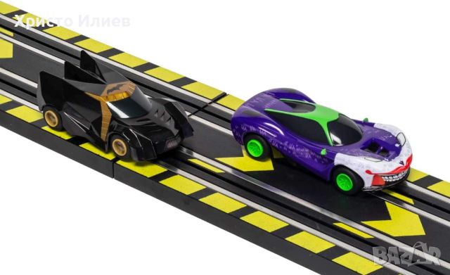 Scalextric Състезателна писта с коли Батман и Джокера Аутобан с лупинг , снимка 7 - Коли, камиони, мотори, писти - 45619518