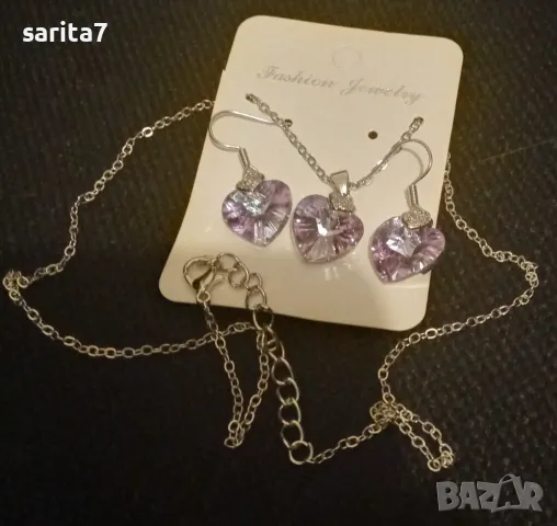 Нов подаръчен комплект Сваровски от колие и обеци във формата на сърце в лилаво , снимка 3 - Бижутерийни комплекти - 47205548