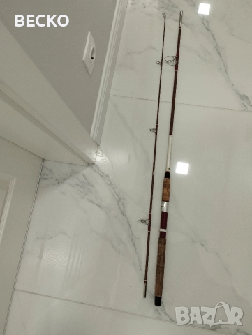 Ретро спининг въдица DAM