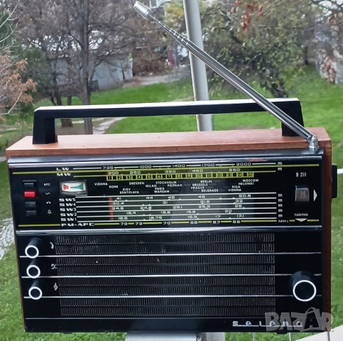 61📻✨ Върни си спомените с реставрираното SELENA B211 – 60лв., снимка 2 - Антикварни и старинни предмети - 52639422