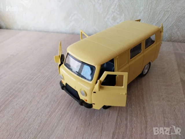 uaz 452 буханка  мащаб 1:24, снимка 4 - Коли, камиони, мотори, писти - 49368833