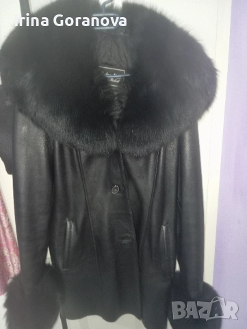 Дамско кожено яке Valentino, снимка 3 - Якета - 51939697