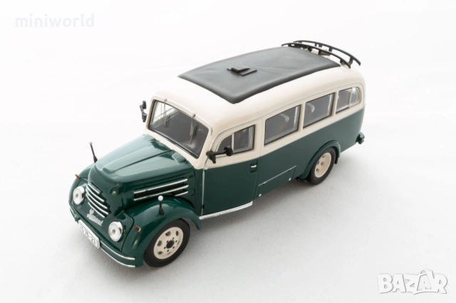 Robur LD 3001 автобус - мащаб 1:43 на IST моделът е нов в PVC дисплей-кейс, снимка 5 - Колекции - 53779862