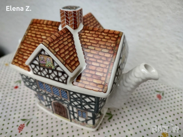 Sadler Tudor House - винтидж чайник къщичка Тюдор, снимка 2 - Аксесоари за кухня - 53905695