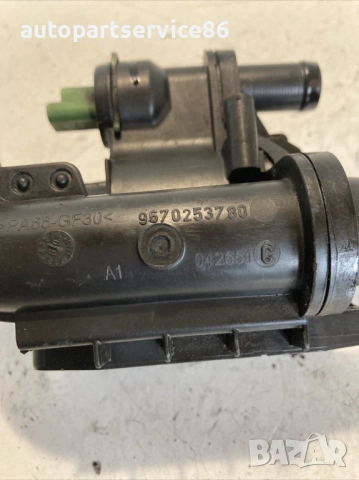 Капак на термостат за Volvo C30 1.6 TDI (2012) 9670253780, снимка 2 - Части - 53807147