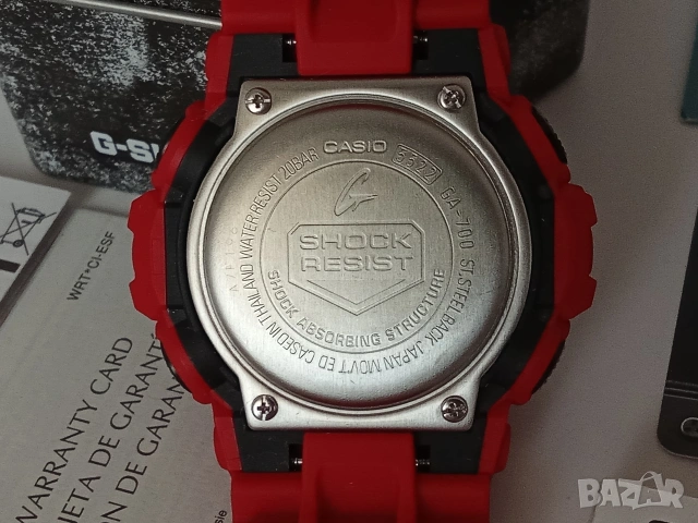 Casio G-Shock GA-700 Red Special Edition Мъжки водоустойчив спортен японски часовник червен като нов, снимка 2 - Мъжки - 53984701