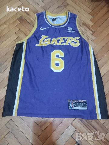 оригинален потник Lakers -L.James , снимка 1 - Спортни дрехи, екипи - 46117959