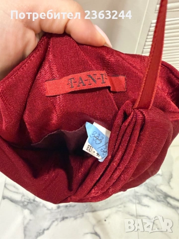 Червена рокля, снимка 3 - Рокли - 53650657