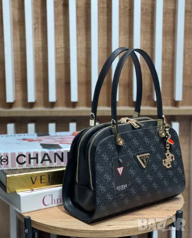 чанти guess 20х30см, снимка 2 - Чанти - 50406051