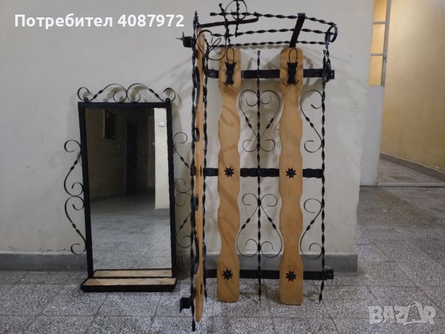 Продавам закачалка и огледало, снимка 1 - Закачалки - 45594764