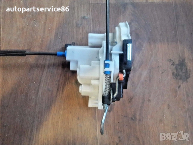 Заключващ механизъм за предна лява врата за Citroen, Peugeot Nemo, Bipper (2005-2011)