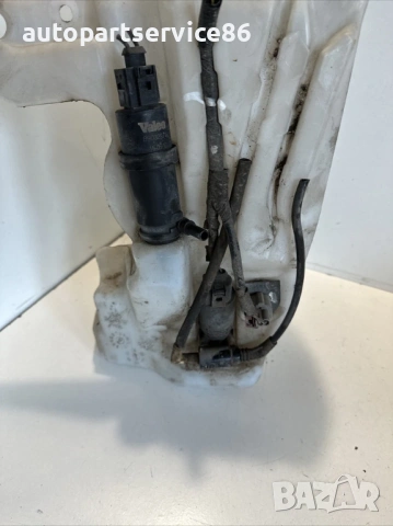 Резервоар за чистачка на предно стъкло за Jeep Grand Cherokee 3.0 Crd (2012) 57010719, снимка 3 - Части - 53521402