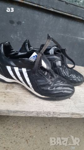 Детски футболни обувки Adidas Predator Absolado Ps TRX - 33 номер, снимка 1 - Детски маратонки - 45734408