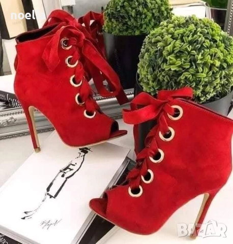 разпродажба - дамски боти 