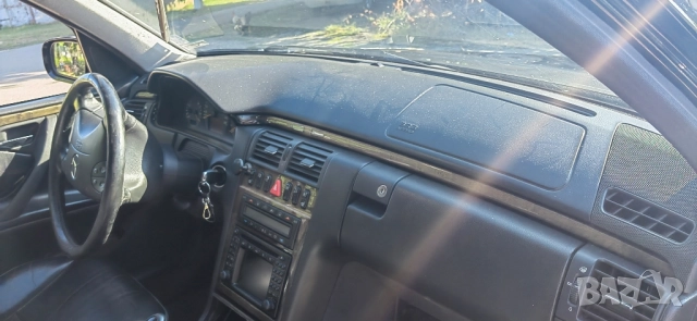 продавам Мерцедес 270Е , снимка 9 - Автомобили и джипове - 52387834