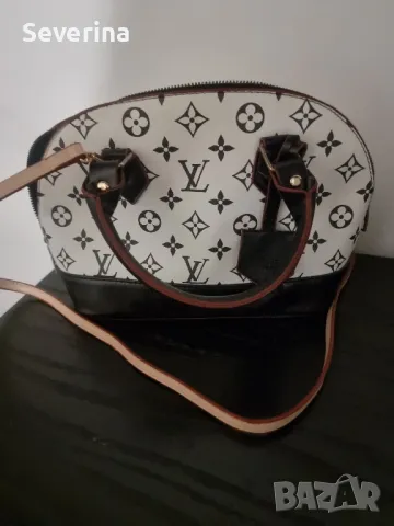 Louis Vuitton *Ефектен дизайн чанта-реплика , снимка 6 - Чанти - 48838399