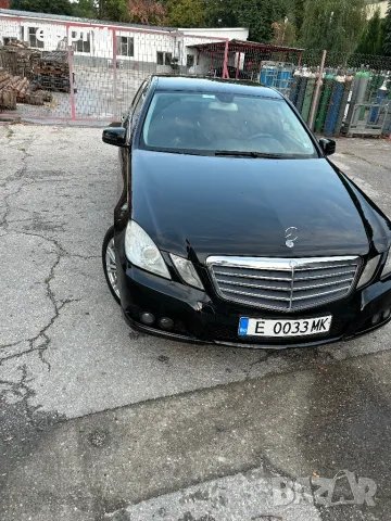 Mercedes Benz E Class 350 4 Matic, снимка 2 - Автомобили и джипове - 47154102