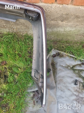 хромирани лайсни задна броня мерцедес 124, снимка 2 - Аксесоари и консумативи - 53370956