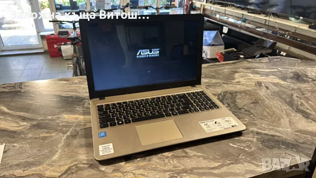 Лаптоп ASUS 540S,Intel Pentium N3700 @ 1.60GHz, 4 Cores, 4 Processors,4 RAM,500 HDD,Win 10, снимка 1 - Лаптопи за дома - 48389651