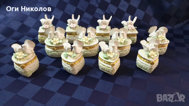 Комплект малки порцеланови кутийки за бижута - 12 броя , снимка 5 - Антикварни и старинни предмети - 52367019