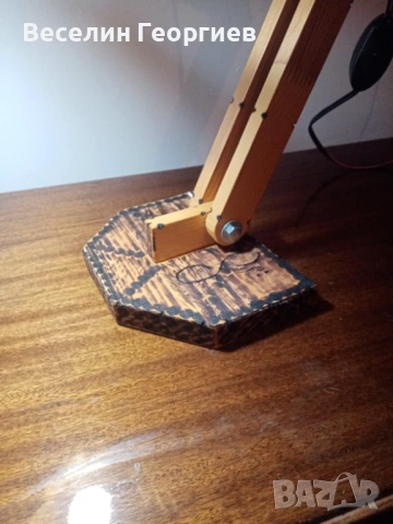 Настолна лампа от дърво, снимка 2 - Настолни лампи - 53386016