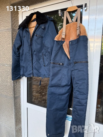 Продавам Пилотска униформа 