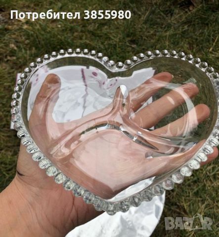 Стъклена чиния ордьовър сърце с 3 отделения, снимка 1 - Чинии - 46183739