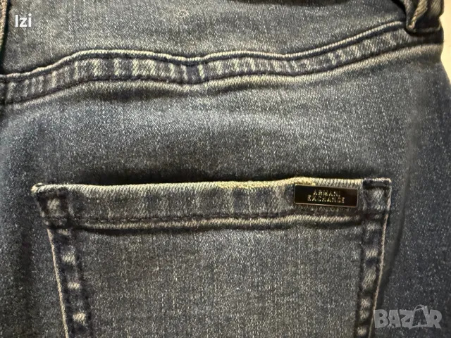 Оригинали дамски дънки Armani, снимка 5 - Дънки - 49989644