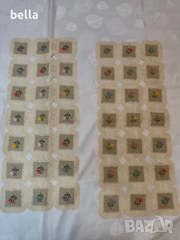 Ръчно бродирани 2 карета (тишлайфери)с плетена дантела, снимка 8 - Покривки за маси - 53643627