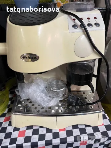 Кафемашина с мелачка на кафе, снимка 4 - Кафемашини - 50264966