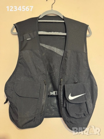 Nike Men's Blue Fc Detachable Vest.