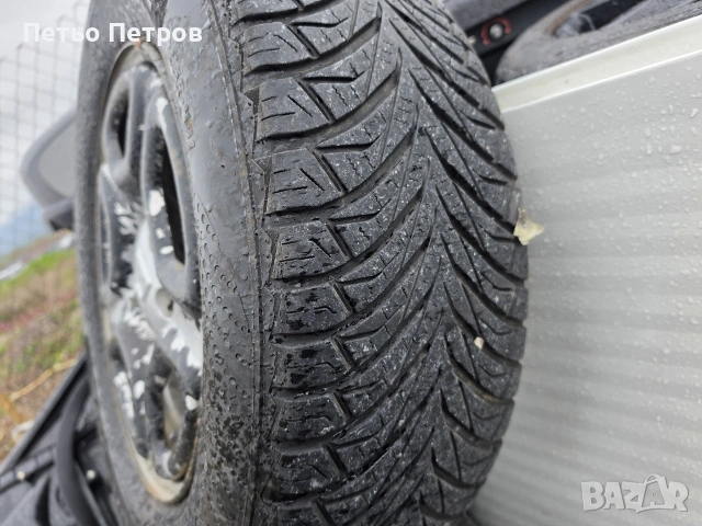 Джанти с гуми за Dacia Duster , снимка 3 - Гуми и джанти - 48441572