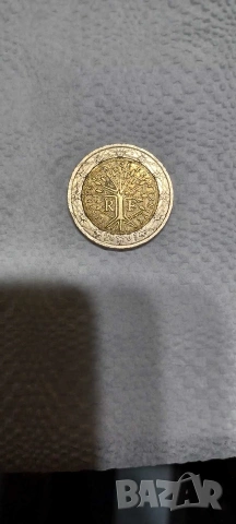 Монета от две евро 2001 год., снимка 3 - Нумизматика и бонистика - 53276315