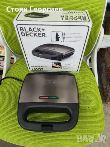 Сандвич тостер BLACK DECKER 750w, снимка 3 - Тостери - 46818369