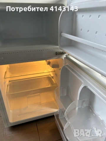 Малък хладилник, снимка 2 - Хладилници - 53931913