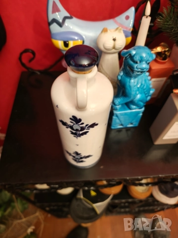 Lilien порцеланова бутилка , снимка 4 - Аксесоари за кухня - 52483926