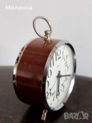 Стар механичен будилник, настолен часовник, снимка 8 - Антикварни и старинни предмети - 51143263