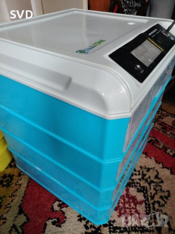 Смарт автоматичен инкубатор за 256 яйца