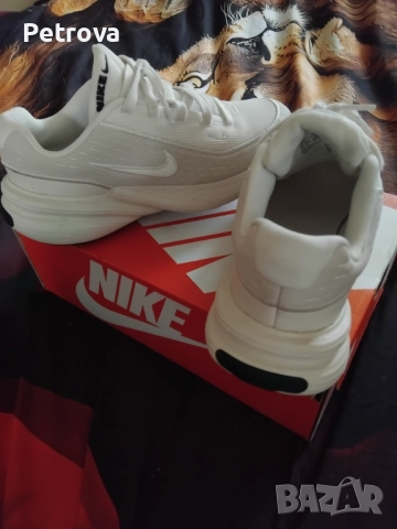 Дамски Nike нови - 38 1/2 , снимка 8 - Маратонки - 52322949