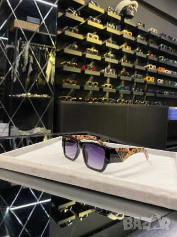 очила с черен обикновен калъф и ув защита cartier chanel, снимка 10 - Слънчеви и диоптрични очила - 51450884