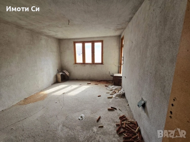 Триетажна къща, снимка 11 - Къщи - 52321000