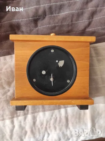 Настолен часовник Маяк, снимка 2 - Други - 48035432