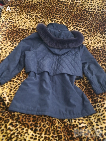 Елегантна синя парка с естествен косъм 120см.гр.об, снимка 2 - Палта, манта - 53003757
