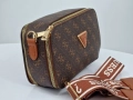 Guess Кафява Дамска Чанта , снимка 2