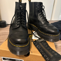 DR. MARTENS Sinclair Leather Platform Boots, снимка 5 - Дамски боти - 44972779
