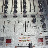 DJ mixer Behringer VMX300, снимка 1 - Ресийвъри, усилватели, смесителни пултове - 45100096